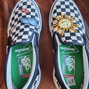 VANs Skateistan slipons